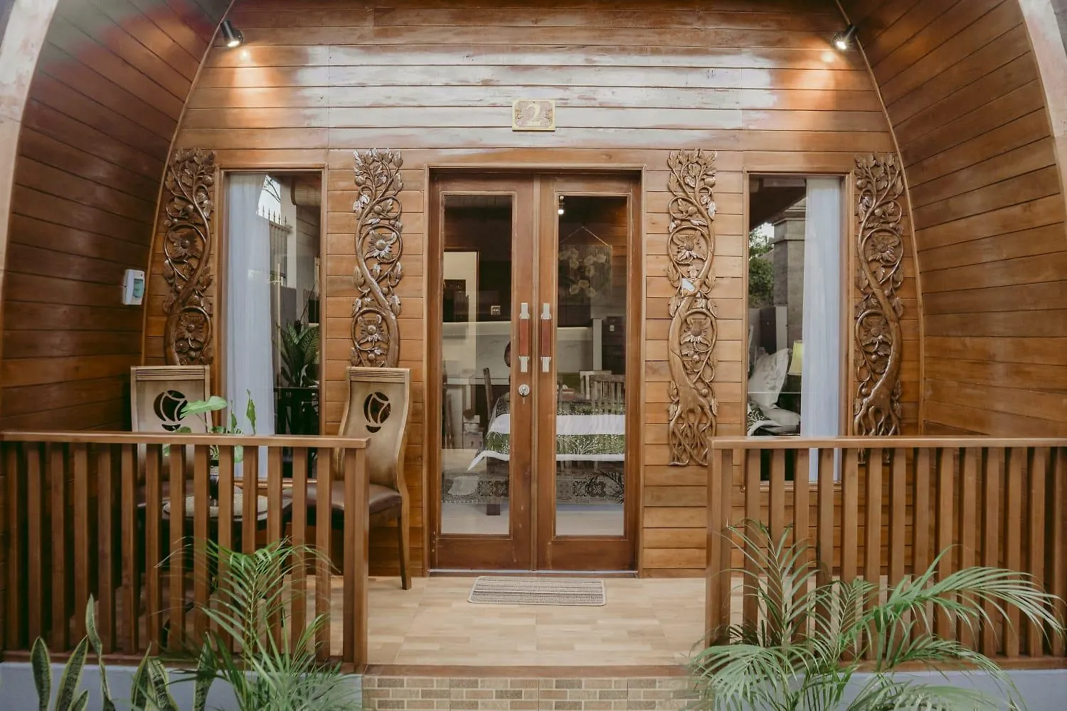 Kubu Silvia Villa Ungasan