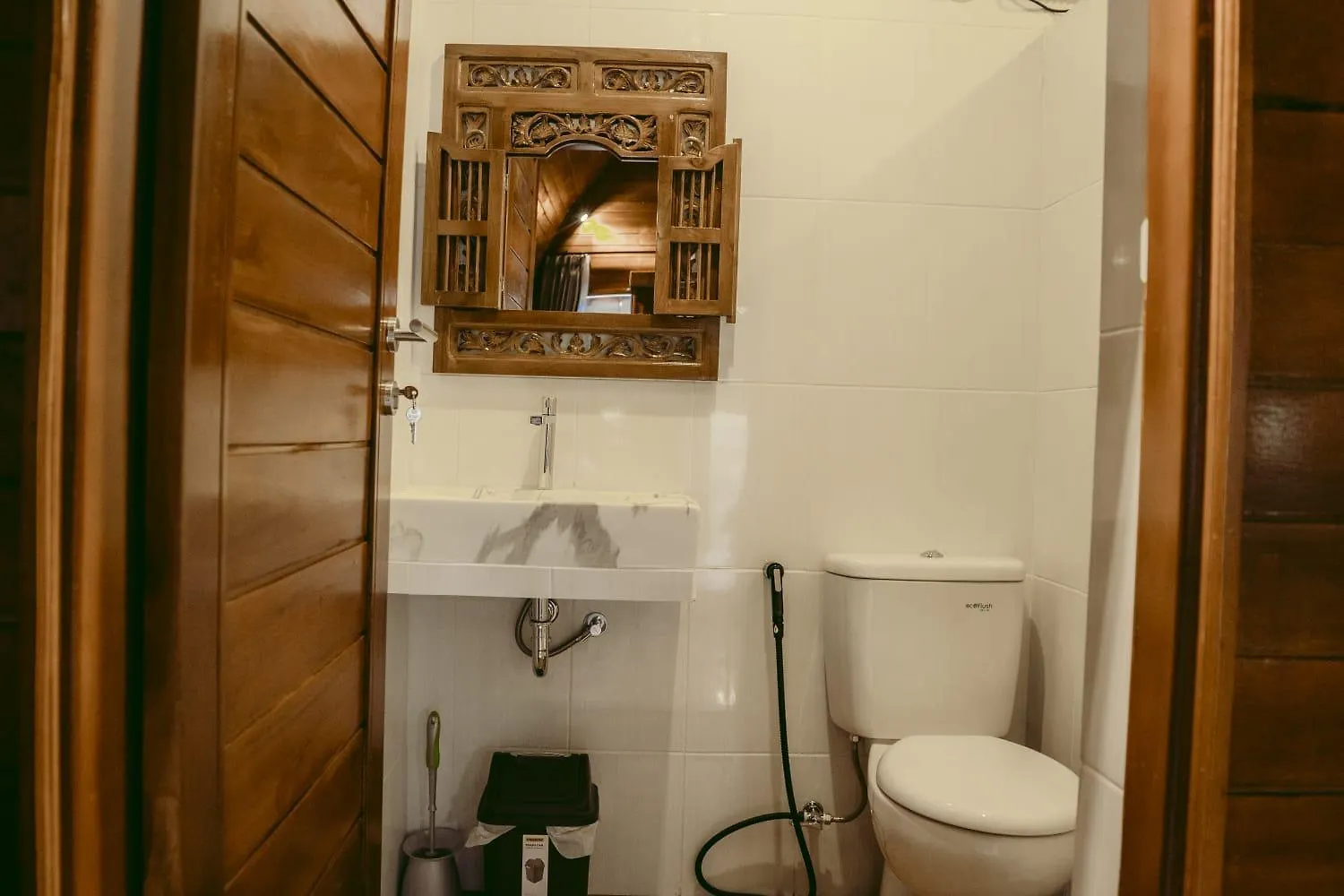Kubu Silvia Villa Ungasan