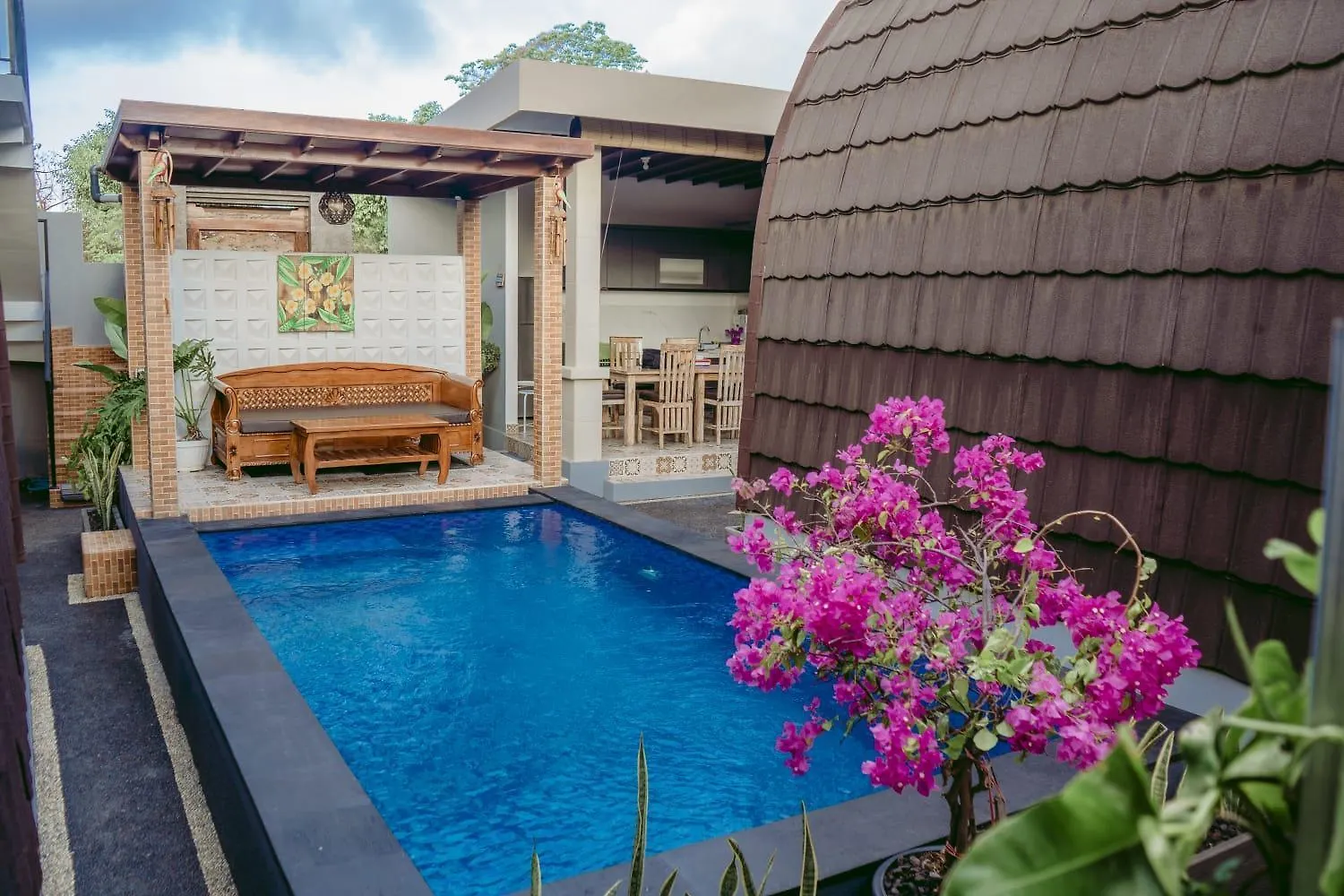 Kubu Silvia Villa Ungasan  Ungasan (Bali)